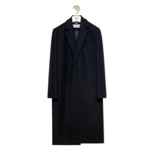 Tailored coat in wool